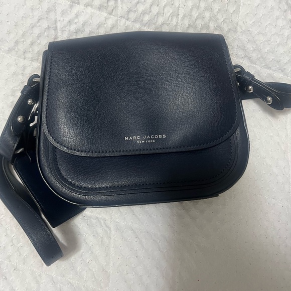 Marc Jacobs small crossbody - Picture 1 of 7